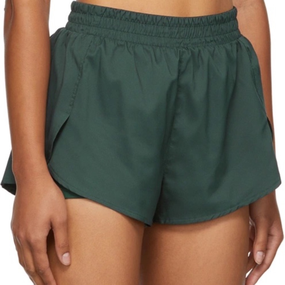 Girlfriend collective trail short